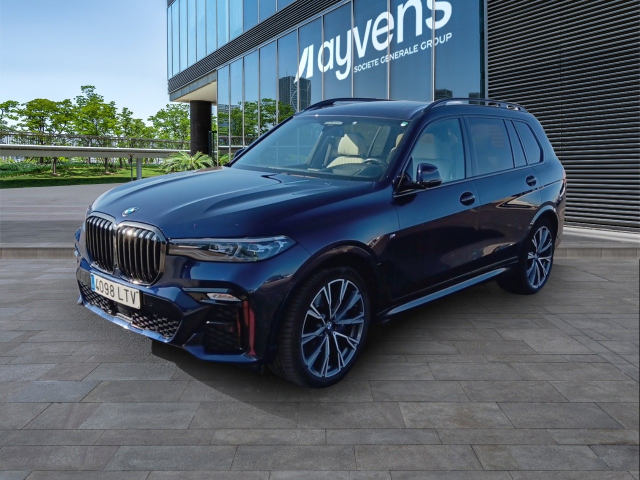BMW X7
