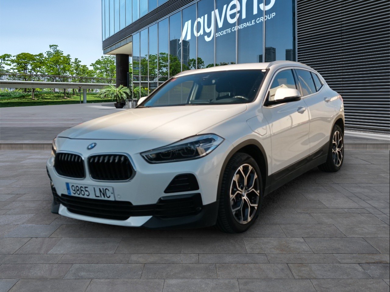 BMW X2