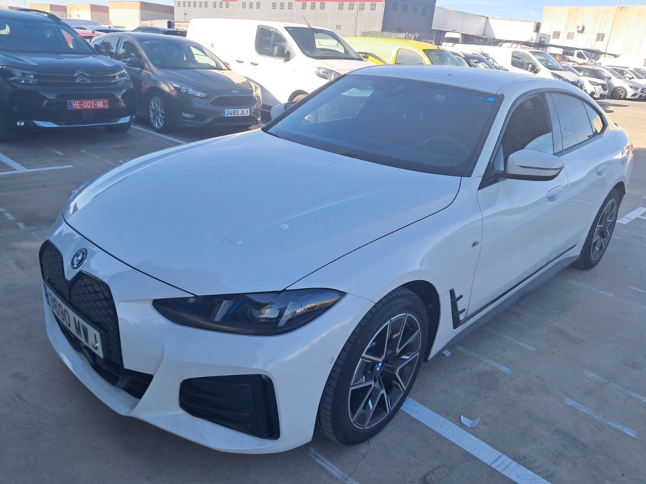 BMW i4