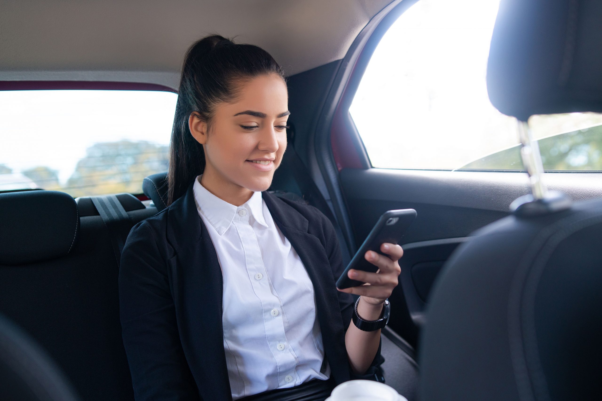 conectividad movil y coche