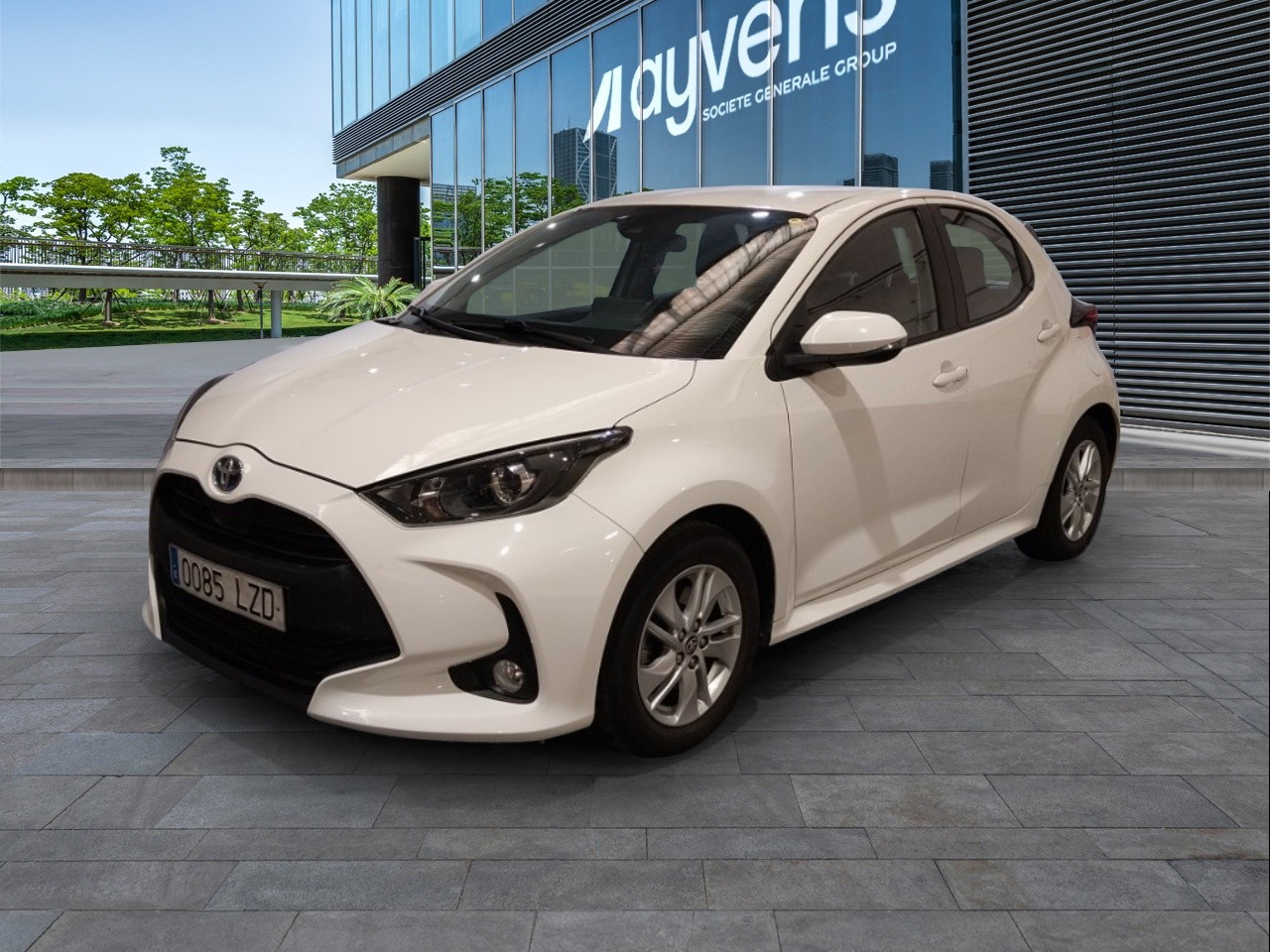 Toyota Yaris 1.5 120H Business Plus
