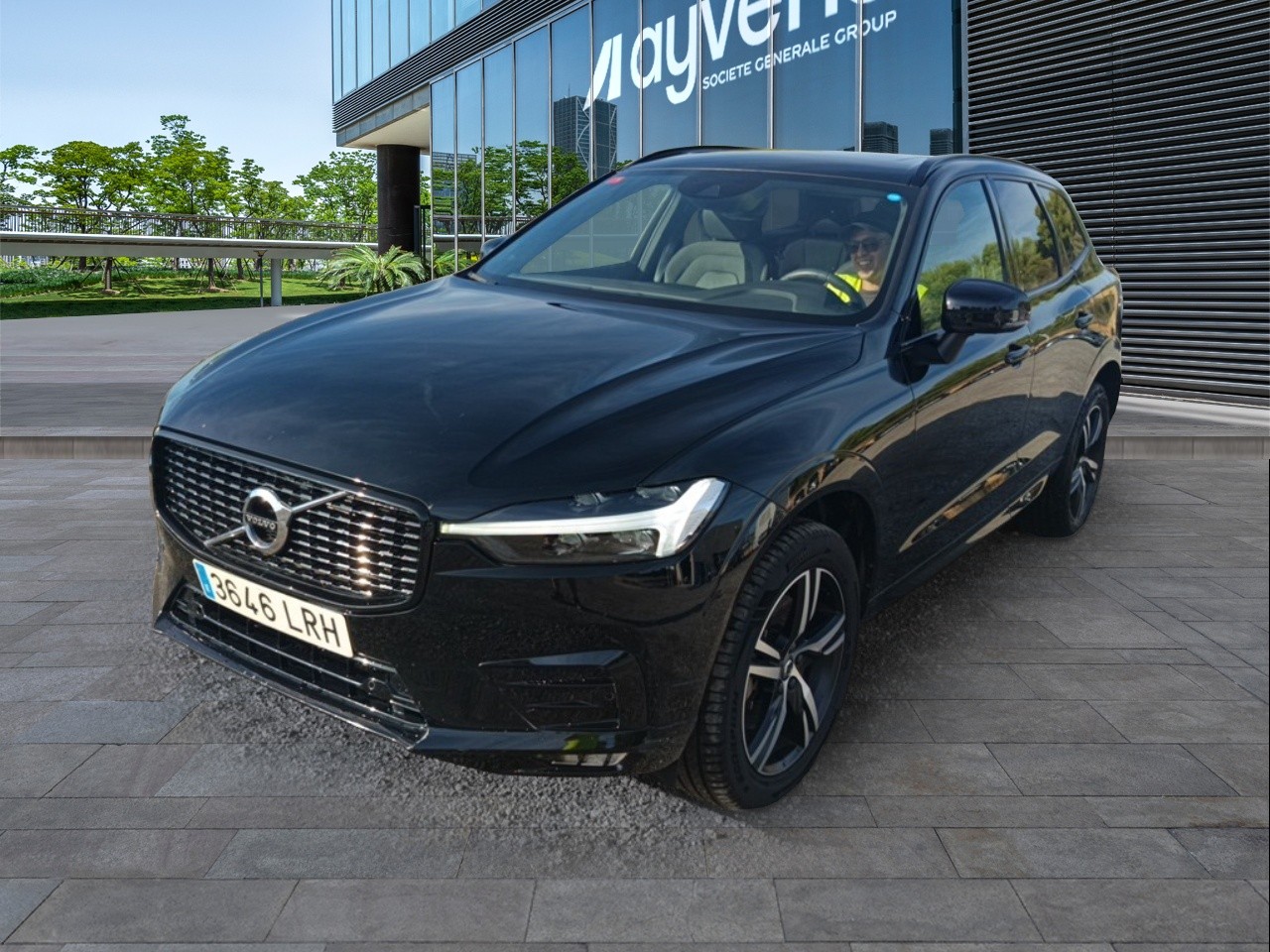 Volvo XC60 B4 Momentum PRO 2.0 Auto FWD 145kW (197CV)