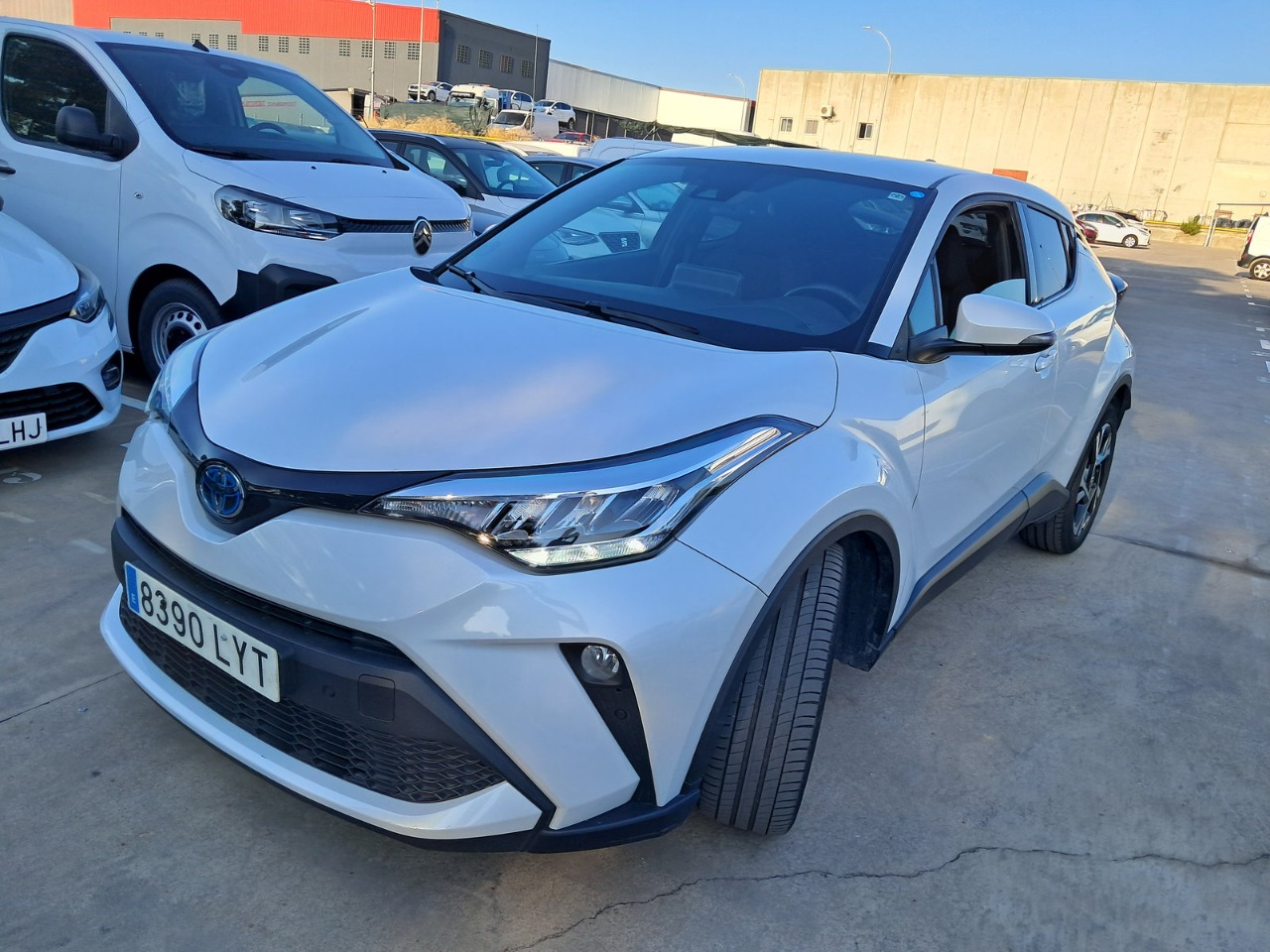 Toyota C-HR 125h Advance 1.8 Auto FWD 90kW (122CV)
